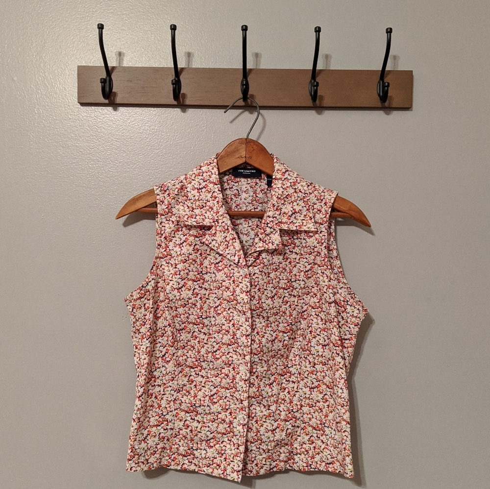 The Limited Floral Sleeveless Button Down Blouse